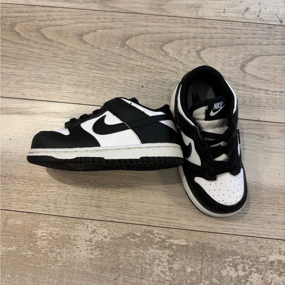 Nike Kids Black and White Sneakers